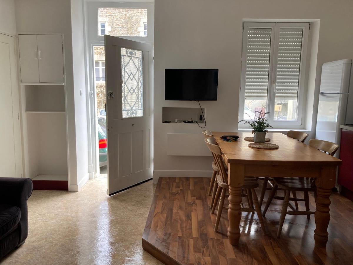 La Petite Maison - Self Catering 普雷昂帕伊-圣桑松 外观 照片